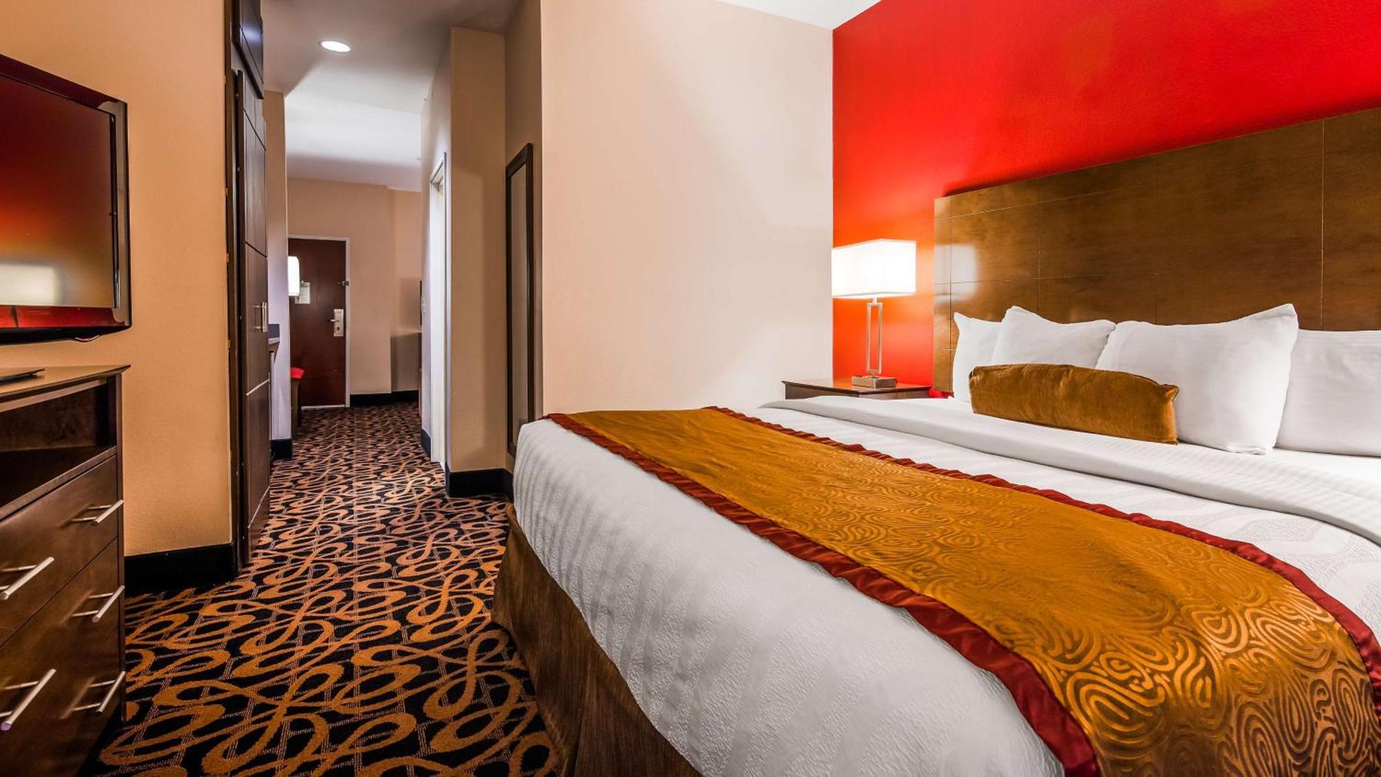 Junior King Suite